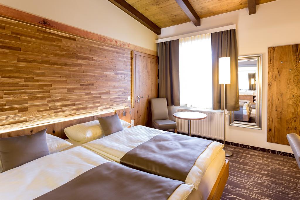 Hotel Schlof Guat Oberpullendorf Room photo